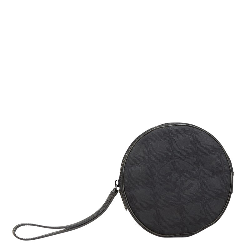 シャネル ニュートラベルライン ココマーク ラウンド ポーチ A17682 ブラック ナイロン レザー レディース CHANEL 【中古】