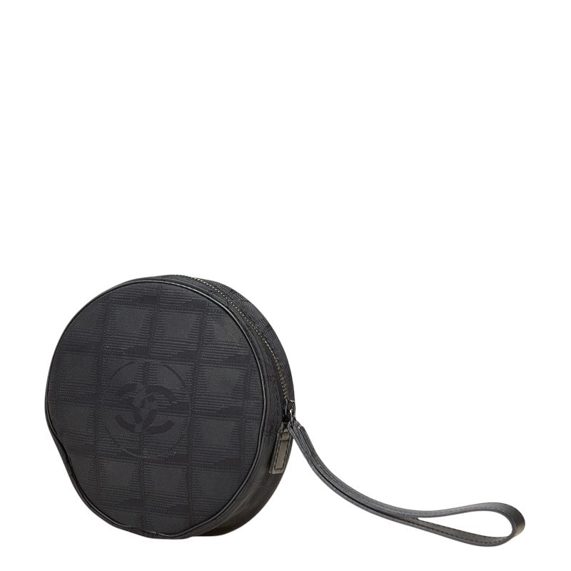 シャネル ニュートラベルライン ココマーク ラウンド ポーチ A17682 ブラック ナイロン レザー レディース CHANEL 【中古】