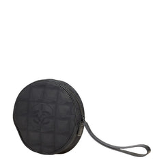 シャネル ニュートラベルライン ココマーク ラウンド ポーチ A17682 ブラック ナイロン レザー レディース CHANEL 【中古】