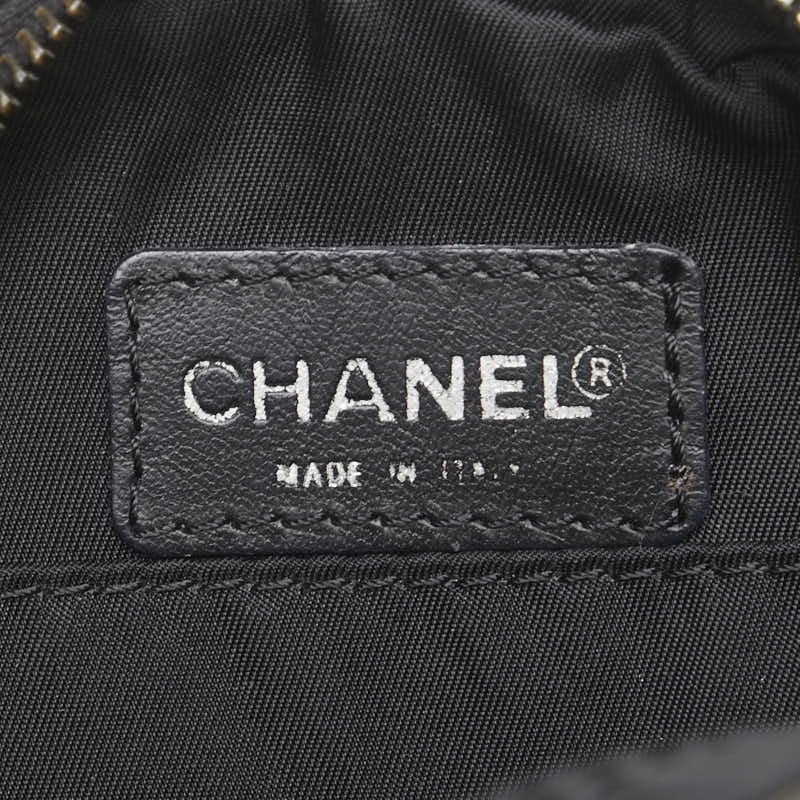 シャネル ニュートラベルライン ココマーク ラウンド ポーチ A17682 ブラック ナイロン レザー レディース CHANEL 【中古】