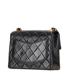 シャネル ミニマトラッセ ココマーク チェーン ショルダーバッグ ブラック ラムスキン レディース CHANEL 【中古】