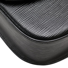 ルイ ヴィトン エピ サンクルー ショルダーバッグ M52192 ノワール ブラック レザー レディース LOUIS VUITTON 【中古】