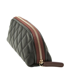 シャネル マトラッセ ココマーク コスメ ポーチ ブラック ラムスキン レディース CHANEL 【中古】