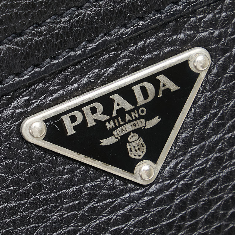 プラダ 三角ロゴプレート ワンショルダーバッグ ブラック レザー レディース PRADA 【中古】