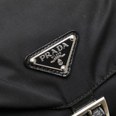 プラダ 三角ロゴプレート ショルダーバッグ ブラック ナイロン レディース PRADA 【中古】