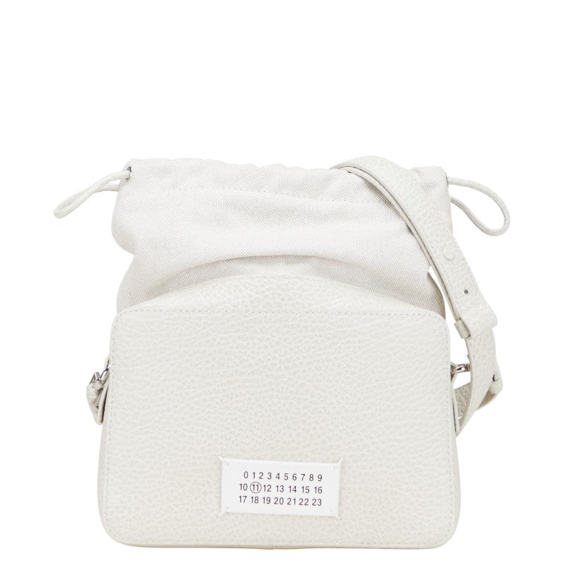 マルタンマルジェラ 5AC カメラバッグ ショルダーバッグ アイボリー ホワイト レザー レディース MARTIN MARGIELA 【中古】