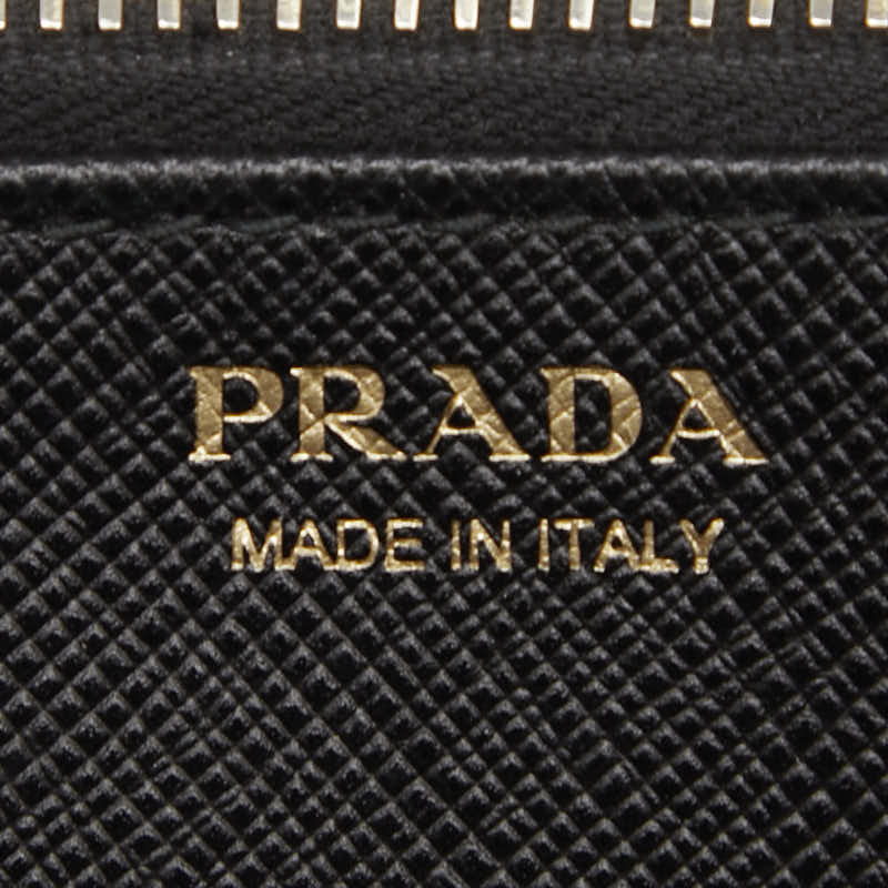 プラダ ラウンドファスナー 長財布 1ML506 ピンク サフィアーノレザー レディース PRADA 【中古】