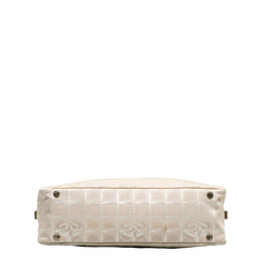 シャネル ニュートラベルライン ハンドバッグ ボストンバッグ アイボリー ベージュ キャンバス レザー レディース CHANEL 【中古】