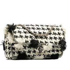 シャネル マトラッセ フリンジ ツイード チェーン ショルダーバッグ ホワイト ブラック キャンバス レディース CHANEL 【中古】