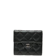 シャネル ココマーク マトラッセ 三つ折り財布 ブラック ラムスキン レディース CHANEL 中古