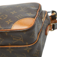 ルイ ヴィトン モノグラム アマゾン 斜め掛け ショルダーバッグ M45236 ブラウン PVC レザー レディース LOUIS VUITTON 中古