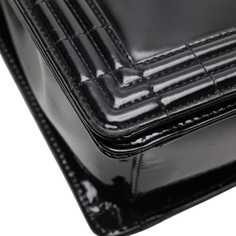 シャネル ボーイシャネル ショルダーバッグ ブラック パテントレザー レディース CHANEL 【中古】