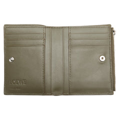 ロエベ スリム コンパクトウォレット 二つ折り財布 C779W73X01 カーキグリーン クラシックカーフ メンズ LOEWE 【中古】