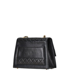 シャネル マトラッセ 台形 斜め掛け チェーン ショルダーバッグ ブラック ラムスキン レディース CHANEL 【中古】