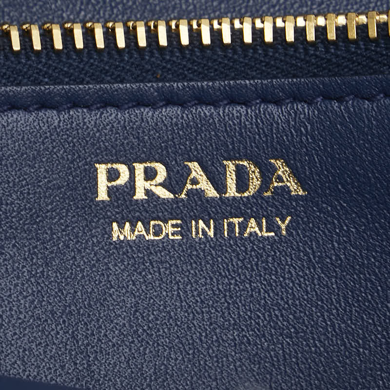 プラダ ヴィッテロダイノ 長財布 1MH132 レッド カーフレザー レディース PRADA 【中古】