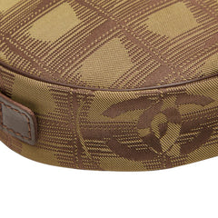 シャネル ニュートラベルライン ラウンド ポーチ ブラウン カーキ キャンバス レザー レディース CHANEL 【中古】