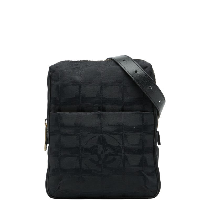 シャネル ニュートラベルライン 斜め掛け ショルダーバッグ ブラック ナイロン レザー レディース CHANEL 【中古】