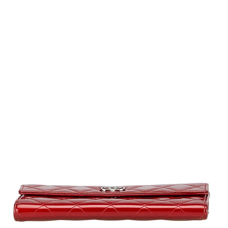 シャネル ココマーク マトラッセ 長財布 レッド パテントレザー レディース CHANEL 【中古】
