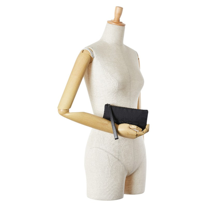 シャネル ニュートラベルライン ポーチ 小物入れ ブラック ナイロン レディース CHANEL 【中古】