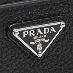 プラダ 三角ロゴプレート 二つ折り財布 2ML049 ブラック レザー レディース PRADA 【中古】
