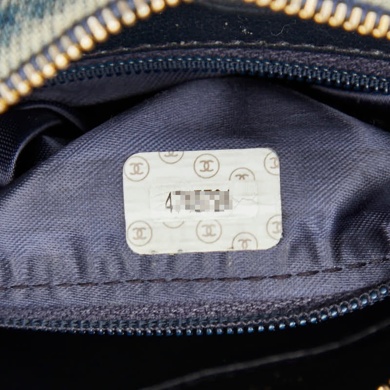 シャネル ココマーク マトラッセ チェーン ショルダーバッグ インディゴブルー デニム レディース CHANEL 【中古】