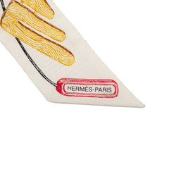 エルメス ツイリー Chevaloscope Neon シュヴァロスコープ ネオン スカーフ ホワイト マルチカラー シルク レディース HERMES 【中古】