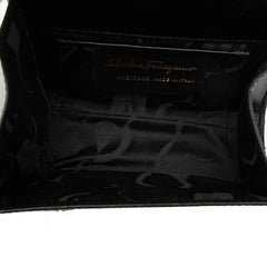 サルヴァトーレフェラガモ ヴァラリボン ミニ チェーン ショルダーバッグ ブラック ゴールド レザー レディース Salvatore Ferragamo 【中古】