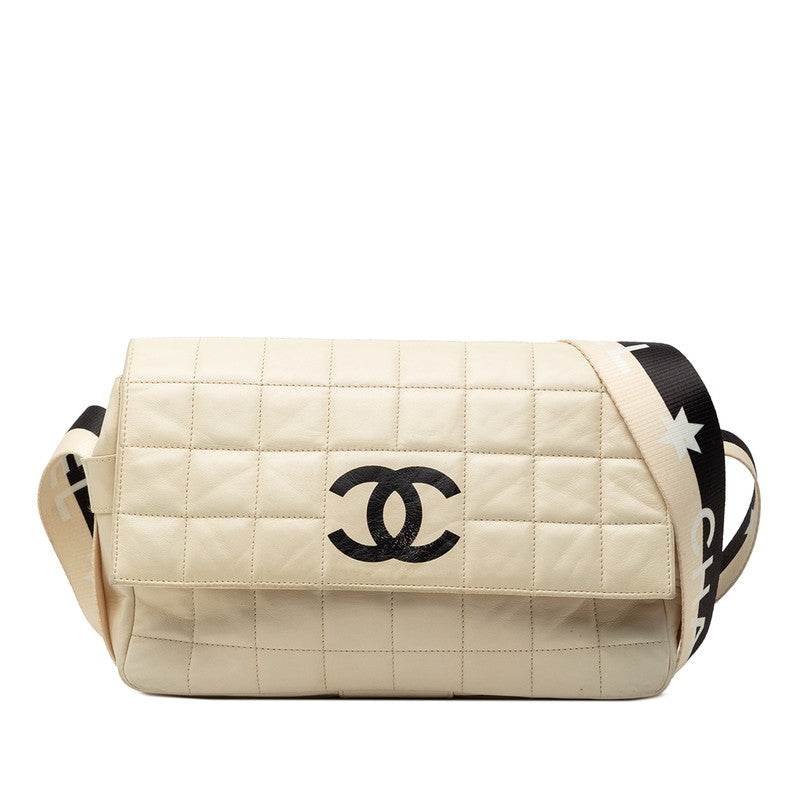シャネル チョコバー 斜め掛け ショルダーバッグ A16735 ベージュ ブラック レザー レディース CHANEL 【中古】