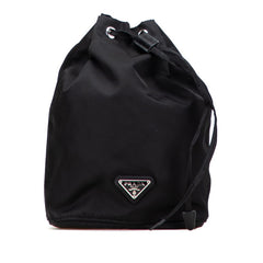 プラダ 三角ロゴプレート ポーチ ブラック ナイロン レディース PRADA 【中古】