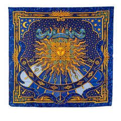 エルメス カレ90 CARPE DIEM 今日一日を楽しむ スカーフ ブルー ゴールド シルク レディース HERMES 【中古】