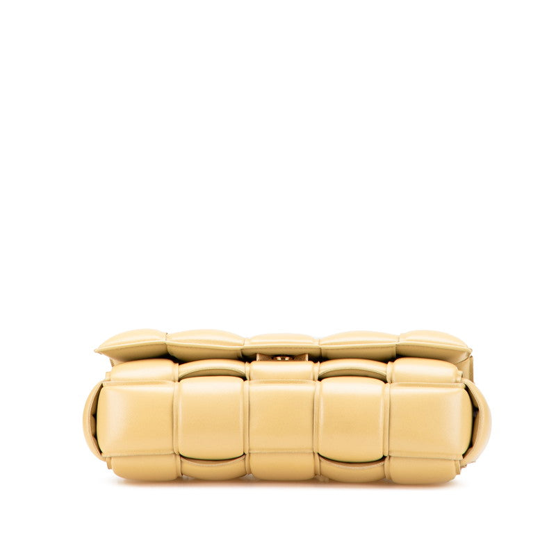 ボッテガヴェネタ マキシイントレチャート パデット カセット ショルダーバッグ イエロー レザー レディース BOTTEGAVENETA 【中古】