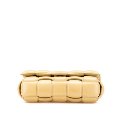 ボッテガヴェネタ マキシイントレチャート パデット カセット ショルダーバッグ イエロー レザー レディース BOTTEGAVENETA 【中古】