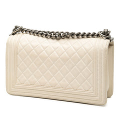 シャネル ココマーク マトラッセ ボーイシャネル25 チェーンショルダーバッグ ホワイト キャビアスキン レディース CHANEL 【中古】