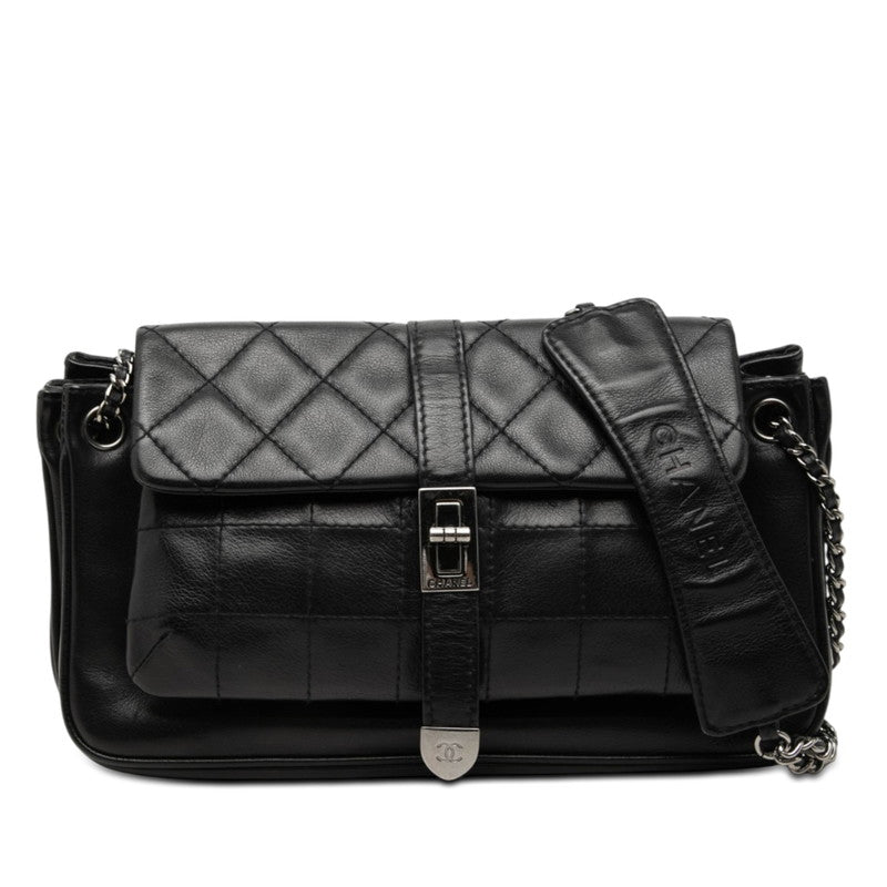 シャネル ココマーク 2.55 マトラッセ チェーンショルダーバッグ ブラック ラムスキン レディース CHANEL 【中古】