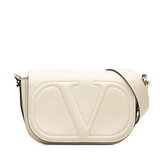 ヴァレンティノ ガラヴァーニ Vロゴ ウォーク 斜め掛け ショルダーバッグ アイボリー レザー レディース VALENTINO 【中古】