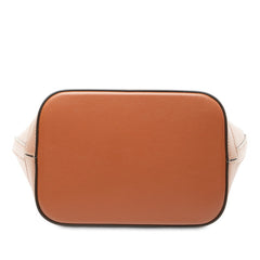 セリーヌ トリオンフ スモール バケット キュイル 斜め掛け ショルダーバッグ ブラウン レザー レディース CELINE 【中古】