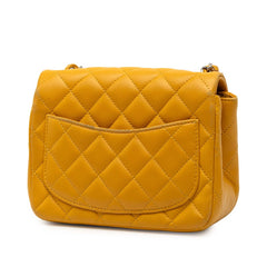 シャネル ココマーク ミニマトラッセ17 チェーンショルダーバッグ イエロー ラムスキン レディース CHANEL 【中古】