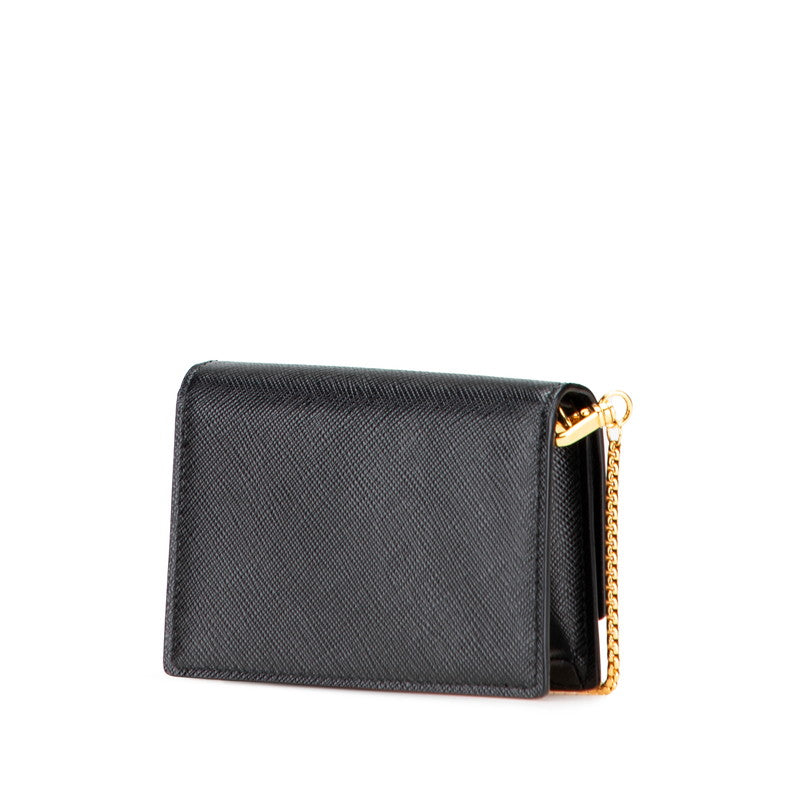 プラダ 三角ロゴプレート チェーン ショルダーバッグ ブラック サフィアーノレザー レディース PRADA 【中古】
