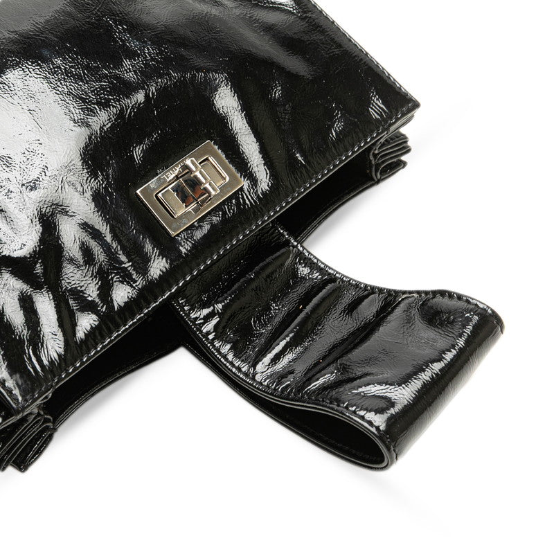 シャネル 2.55 ハンドバッグ ブラック エナメル レザー レディース CHANEL 【中古】