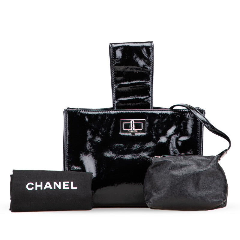シャネル 2.55 ハンドバッグ ブラック エナメル レザー レディース CHANEL 【中古】