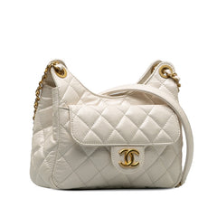 シャネル マトラッセ ココマーク 斜め掛け チェーン ショルダーバッグ ホワイト レザー レディース CHANEL 中古