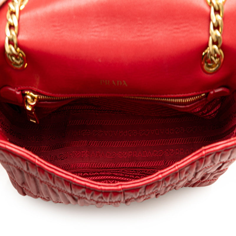 プラダ ギャザー 斜め掛け チェーンショルダーバッグ 1BD235 レッド レザー レディース PRADA 【中古】