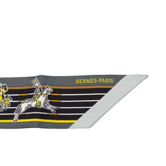 エルメス ツイリー パウニー族の首長 Pani la Shar Pawnee スカーフ グレー マスタード シルク レディース HERMES 【中古】