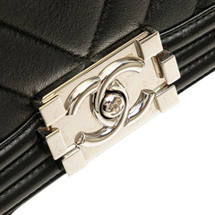 シャネル ボーイシャネル25 ココマーク Vステッチ シェブロン 斜め掛け チェーン ショルダーバッグ ブラック ラムスキン レディース CHANEL 【中古】