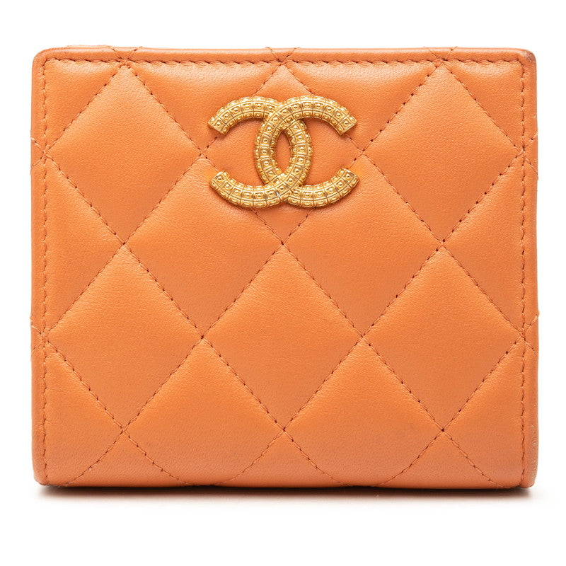 シャネル ココマーク マトラッセ 二つ折り財布 オレンジ ラムスキン レディース CHANEL 【中古】