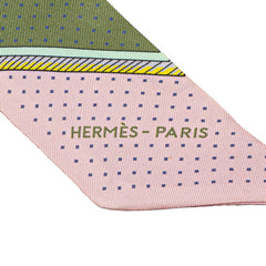 エルメス ツイリー LES VOITURES A TRANSFORMATION 折畳式幌の馬車 スカーフ ピンク マルチカラー シルク レディース HERMES 【中古】