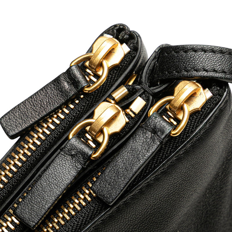 セリーヌ トリオ ラージ 斜め掛け ショルダーバッグ ブラック ゴールド金具 レザー レディース CELINE 【中古】