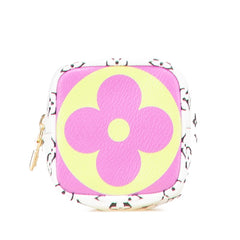 ルイ ヴィトン モノグラム ジャイアント ポルトモネ キューブ ミニポーチ M67669 ホワイト PVC レザー レディース LOUIS VUITTON 【中古】