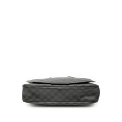 ルイ ヴィトン ダミエ ダニエルMM 斜め掛け ショルダーバッグ N58029 ブラック PVC レザー メンズ LOUIS VUITTON 【中古】
