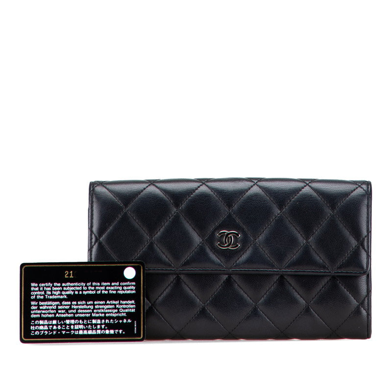 シャネル マトラッセ ココマーク 長財布 ブラック ラムスキン レディース CHANEL 【中古】